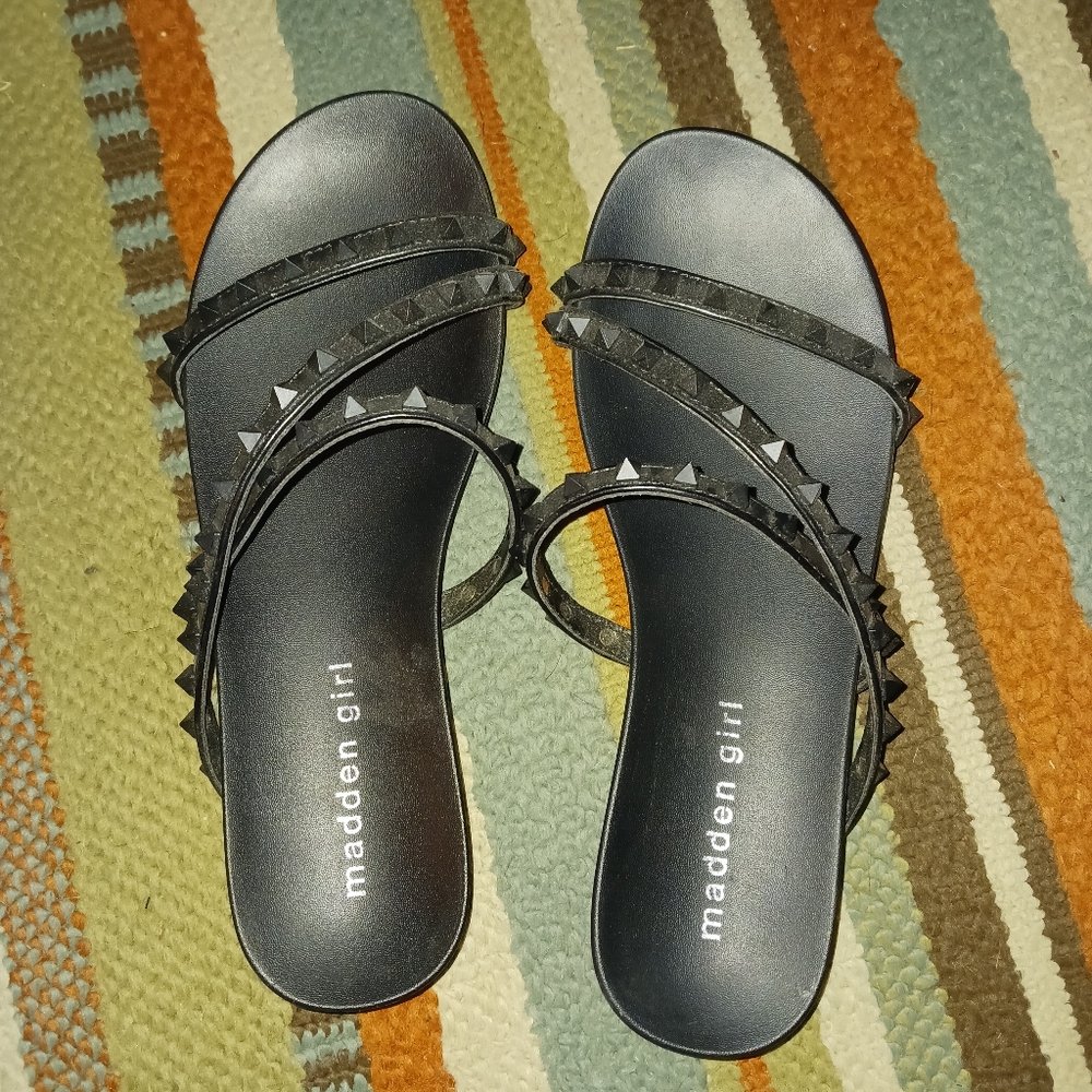 Madden girl black sandals